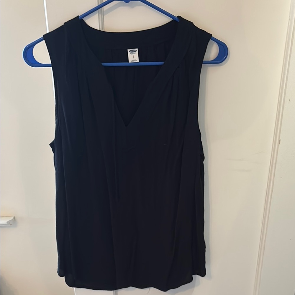 Black Sleeveless Top